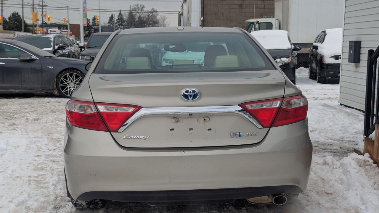 2017 Toyota Camry XLE Photo