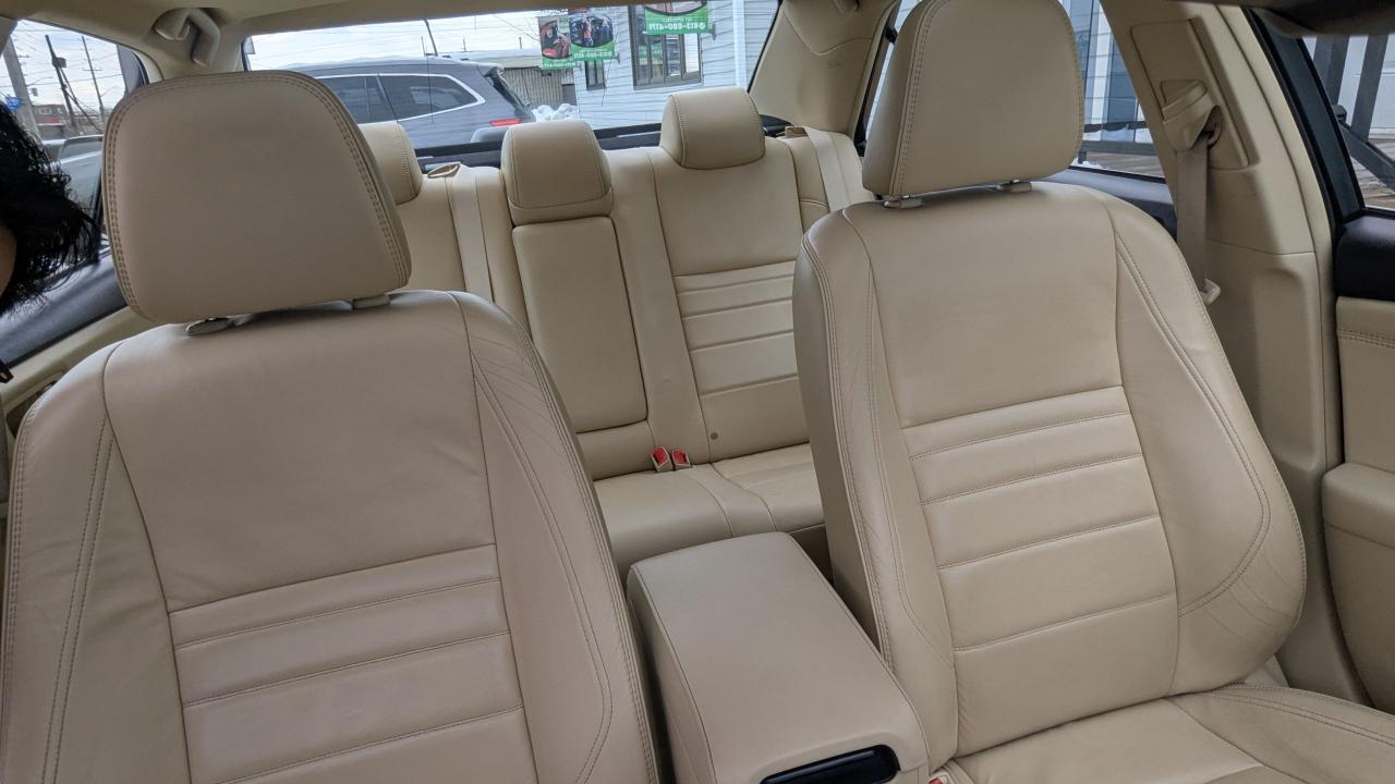 2017 Toyota Camry XLE Photo