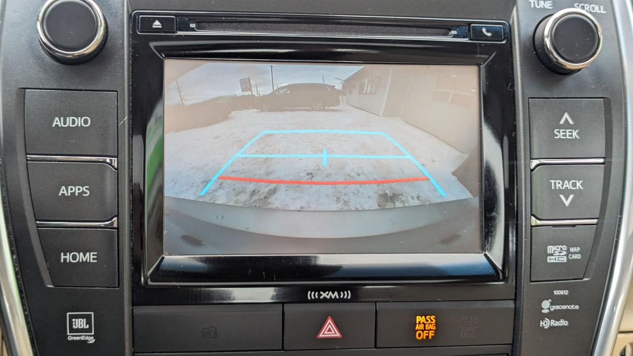 2017 Toyota Camry XLE Photo