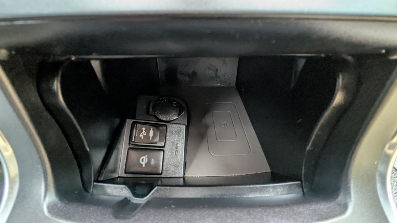 2017 Toyota Camry XLE Photo