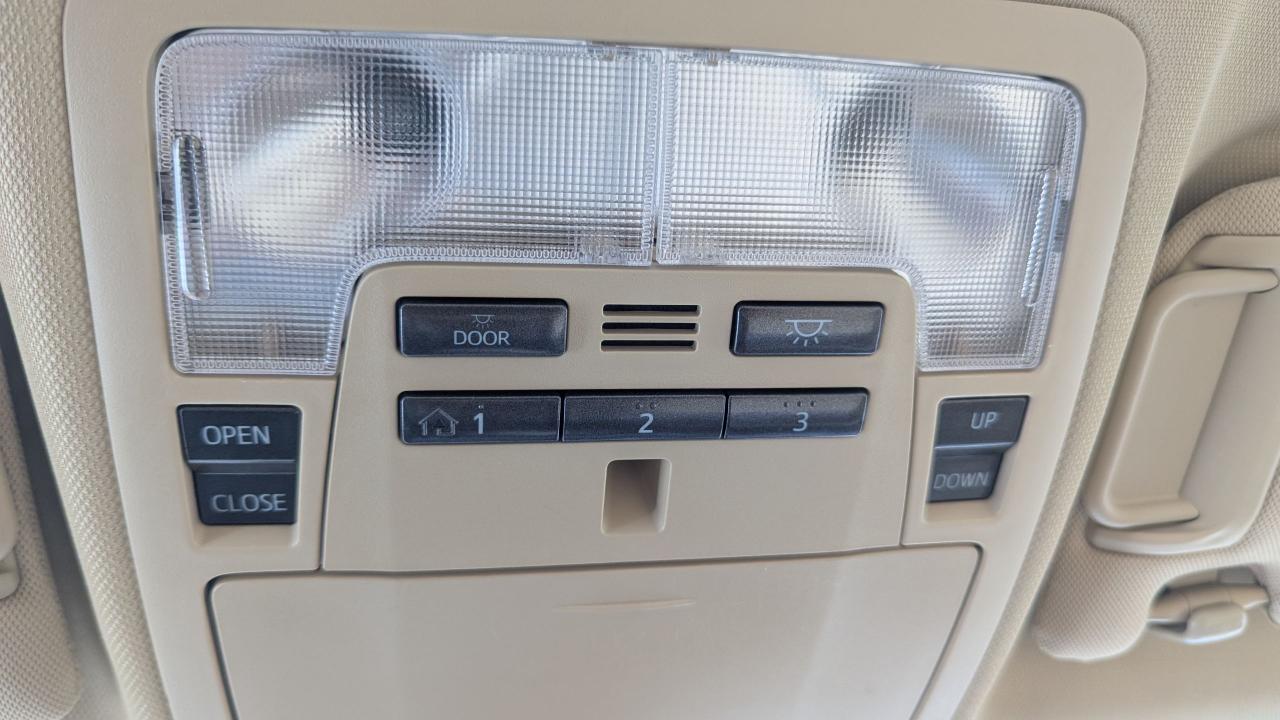 2017 Toyota Camry XLE Photo