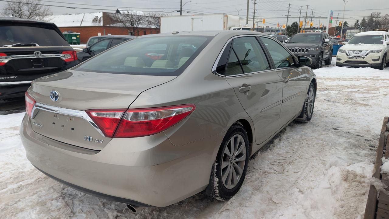 2017 Toyota Camry XLE Photo