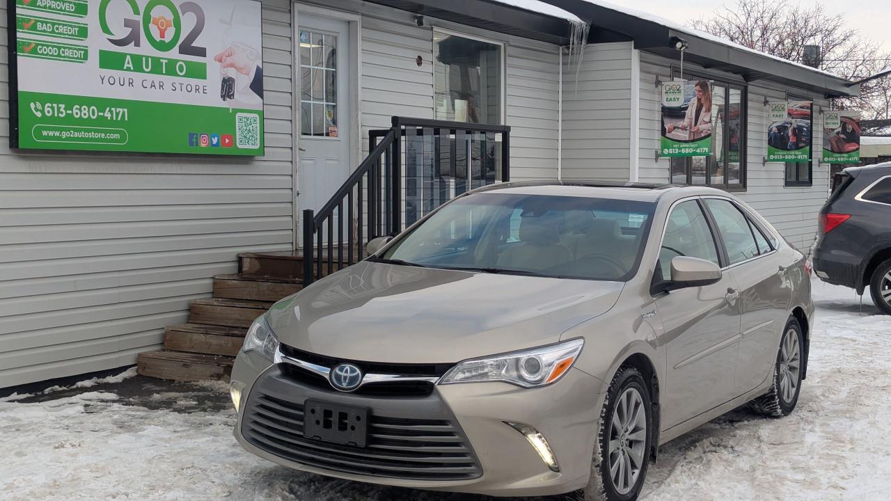 2017 Toyota Camry XLE Photo0