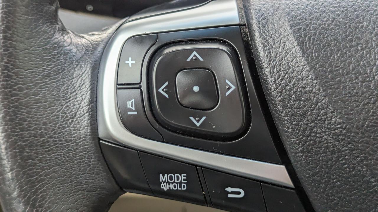 2017 Toyota Camry XLE Photo