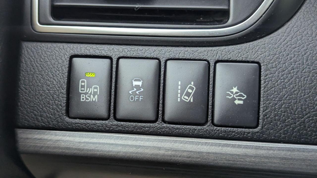 2017 Toyota Camry XLE Photo