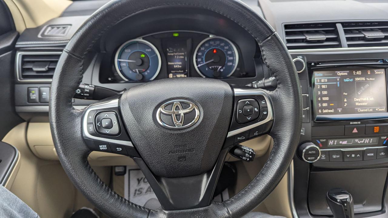 2017 Toyota Camry XLE Photo
