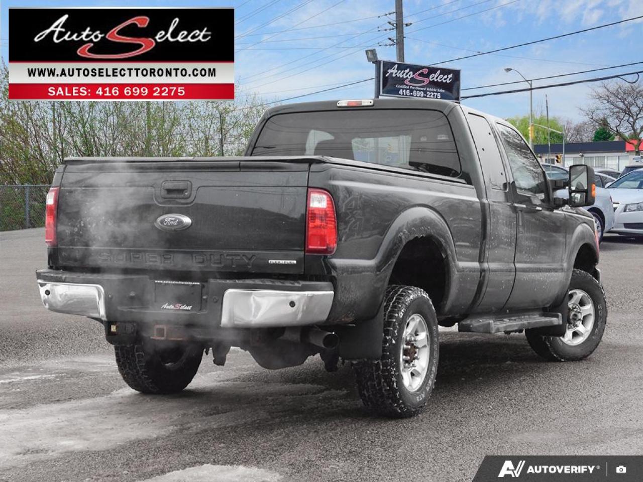 2015 Ford F-250 XLT 4x4 - V-Blade Western Plow - 6.2L V8 - Cln Carfax Photo