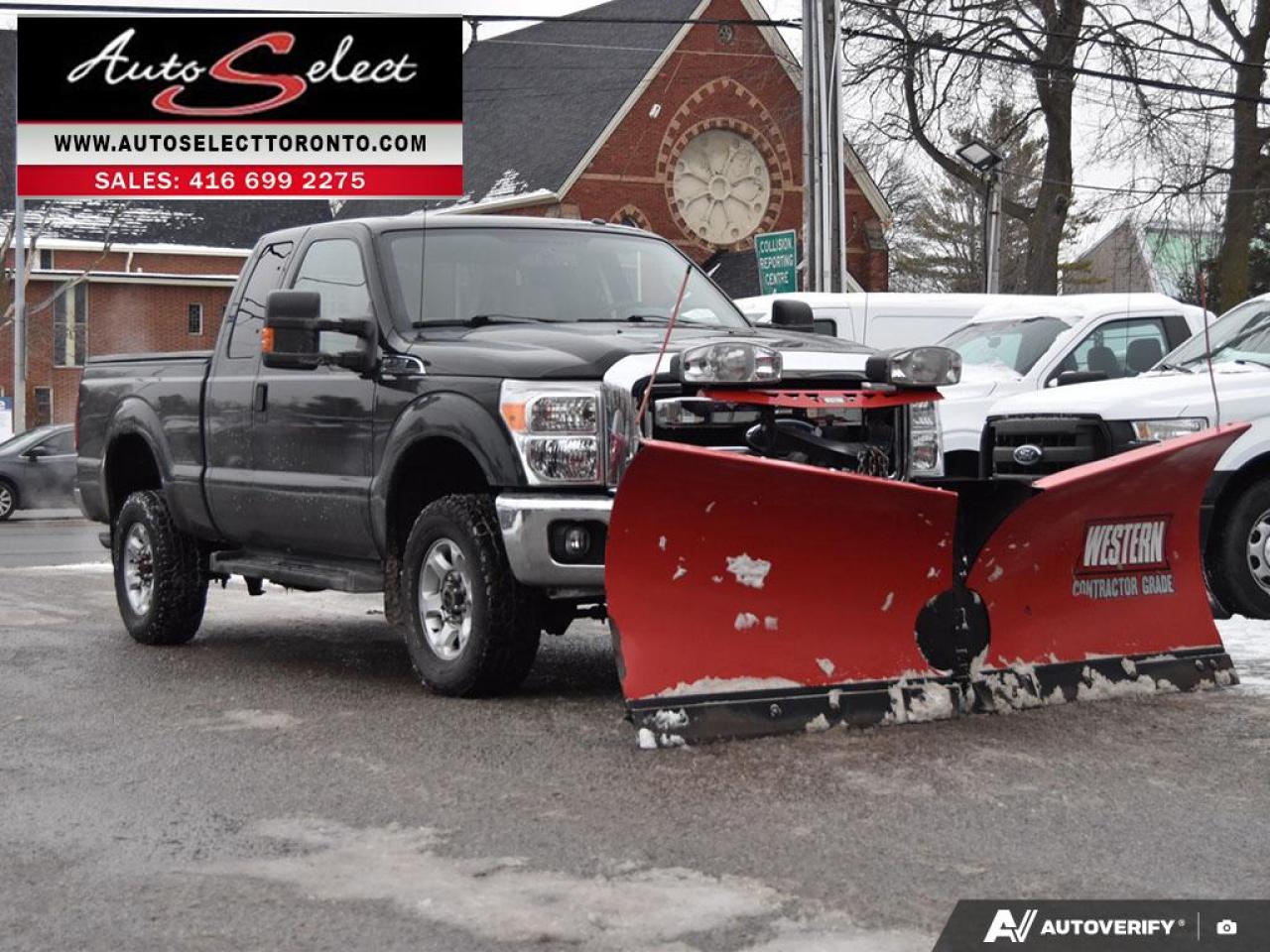 2015 Ford F-250 XLT 4x4 - V-Blade Western Plow - 6.2L V8 - Cln Carfax Photo