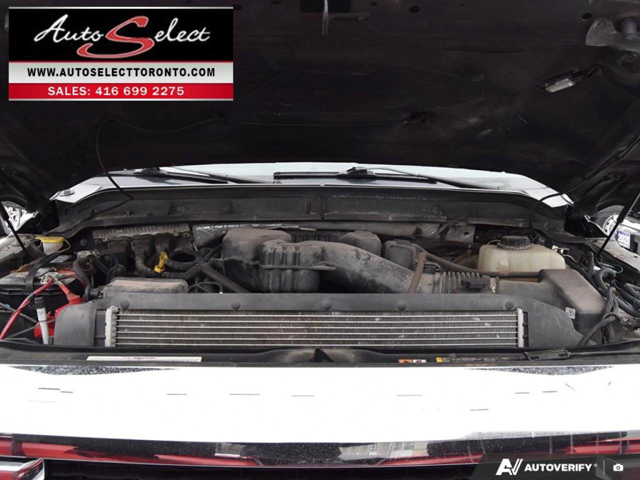 2015 Ford F-250 XLT 4x4 - V-Blade Western Plow - 6.2L V8 - Cln Carfax Photo