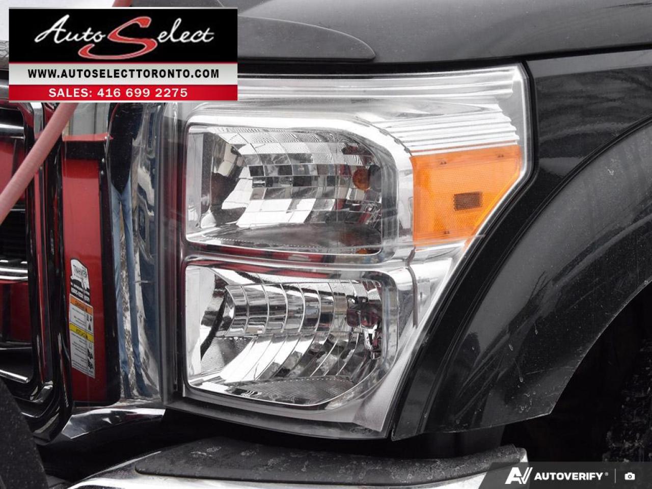 2015 Ford F-250 XLT 4x4 - V-Blade Western Plow - 6.2L V8 - Cln Carfax Photo