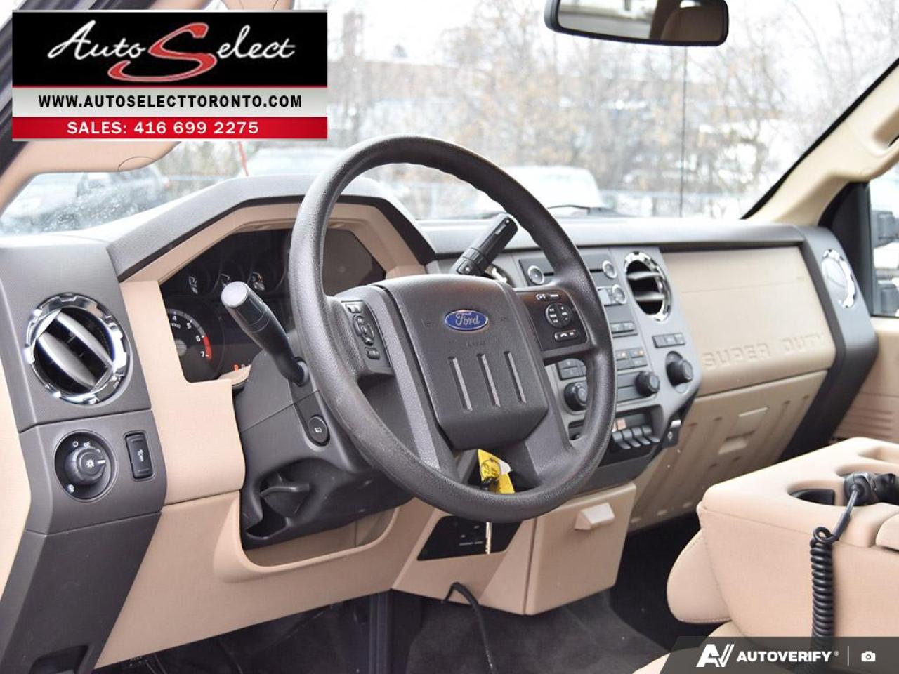 2015 Ford F-250 XLT 4x4 - V-Blade Western Plow - 6.2L V8 - Cln Carfax Photo