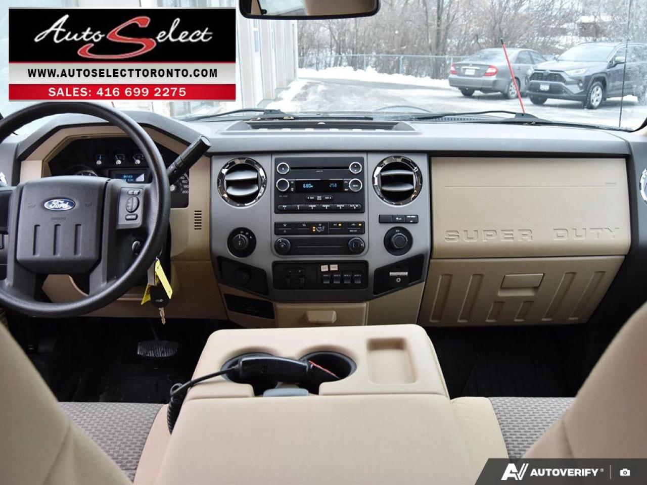 2015 Ford F-250 XLT 4x4 - V-Blade Western Plow - 6.2L V8 - Cln Carfax Photo