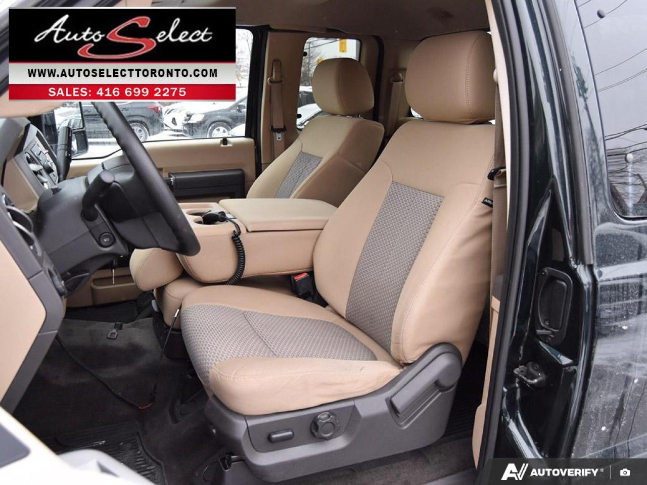 2015 Ford F-250 XLT 4x4 - V-Blade Western Plow - 6.2L V8 - Cln Carfax Photo