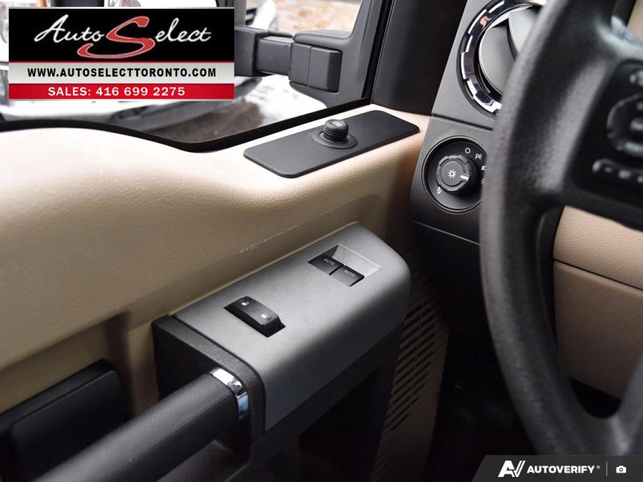 2015 Ford F-250 XLT 4x4 - V-Blade Western Plow - 6.2L V8 - Cln Carfax Photo