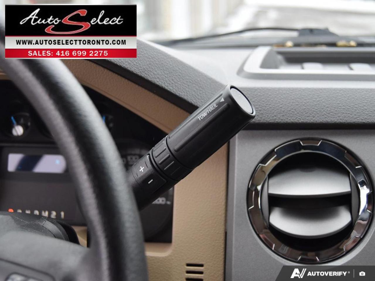 2015 Ford F-250 XLT 4x4 - V-Blade Western Plow - 6.2L V8 - Cln Carfax Photo