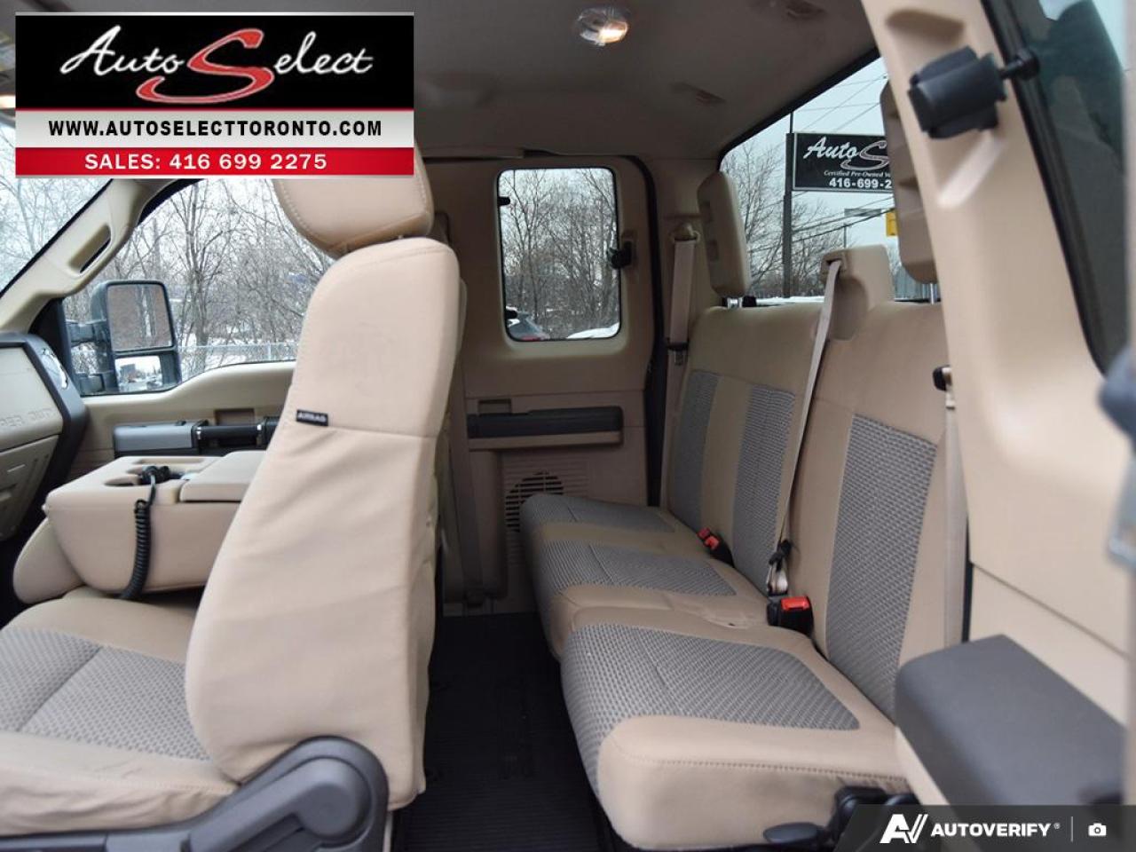 2015 Ford F-250 XLT 4x4 - V-Blade Western Plow - 6.2L V8 - Cln Carfax Photo