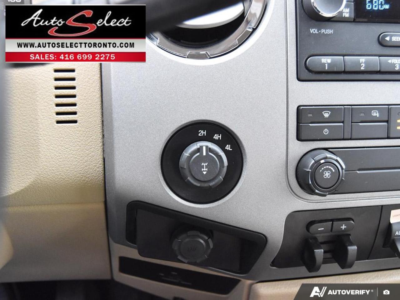 2015 Ford F-250 XLT 4x4 - V-Blade Western Plow - 6.2L V8 - Cln Carfax Photo