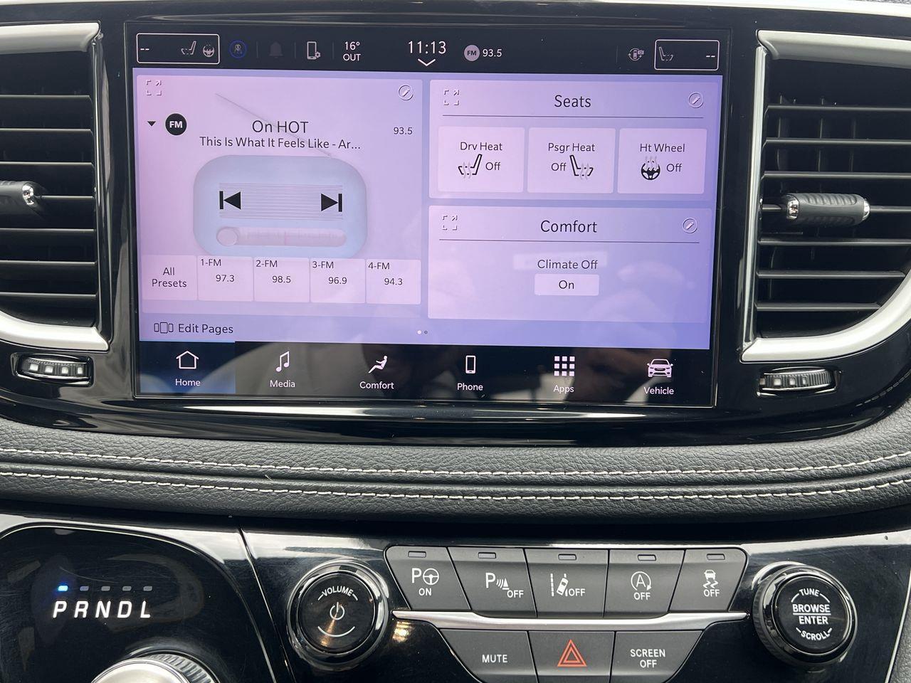 2023 Chrysler Pacifica Touring-L Photo