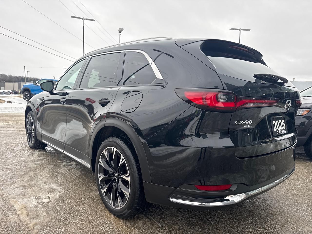 2025 Mazda CX-90 PHEV GT Photo
