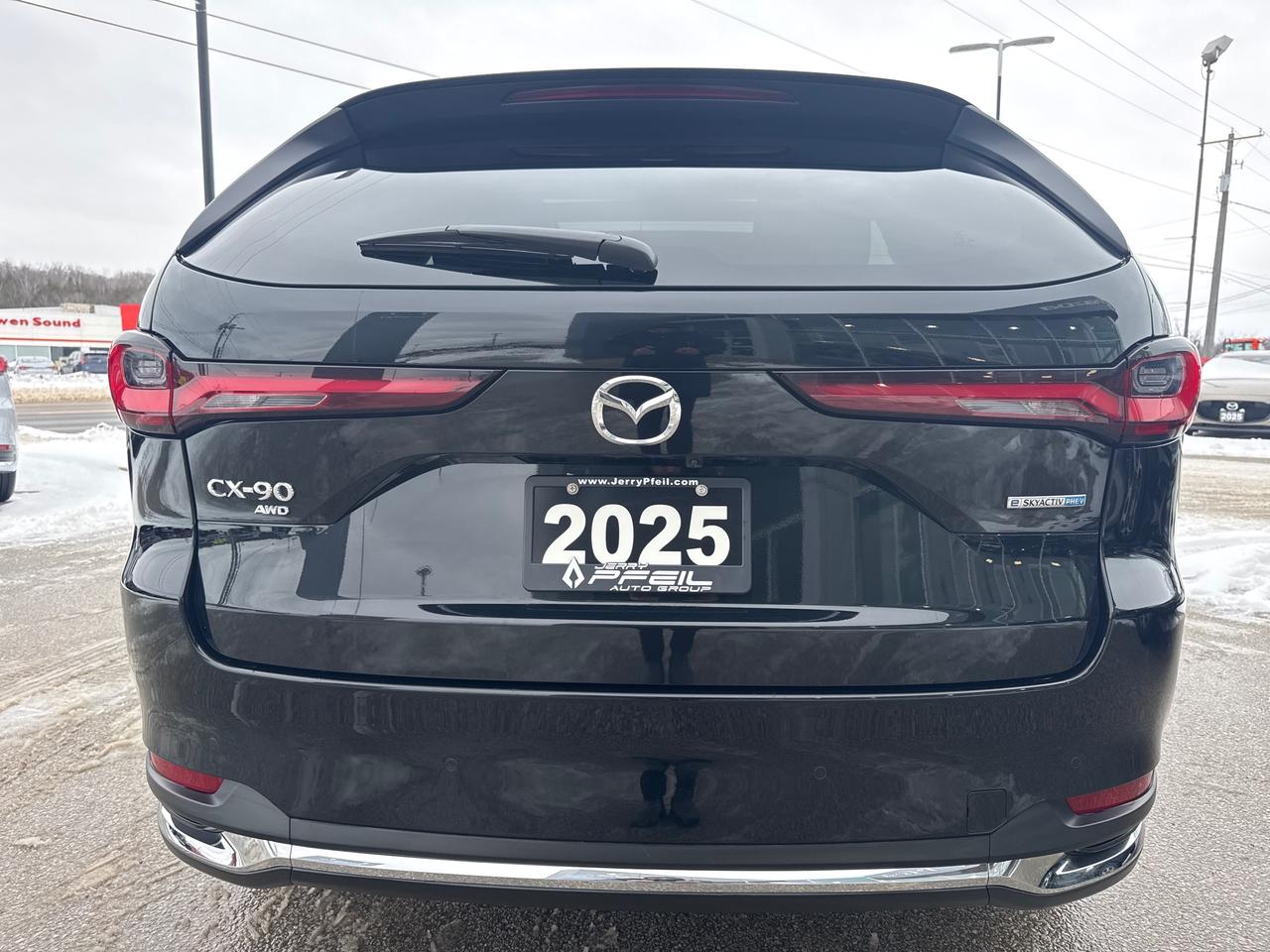 2025 Mazda CX-90 PHEV GT Photo