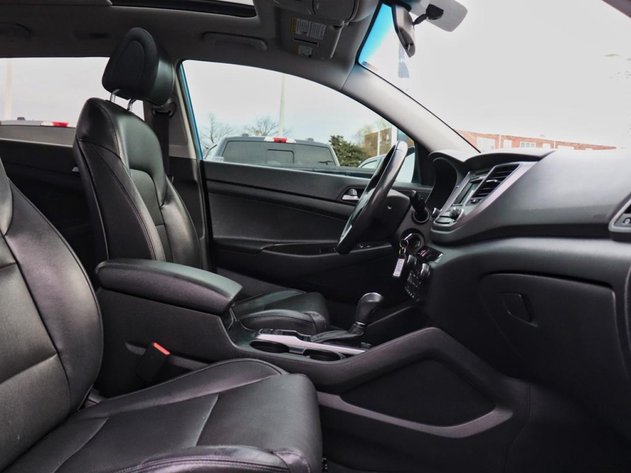 2017 Hyundai Tucson LIMITED | AWD | 1.6L | ROOF | HTD STR WHL | BLIS Photo