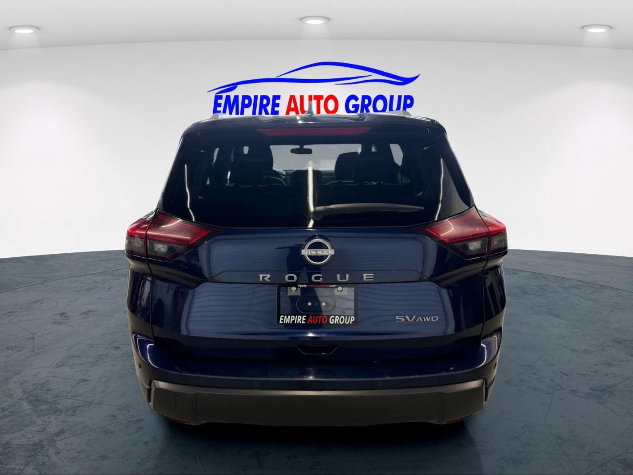 2024 Nissan Rogue SV Photo