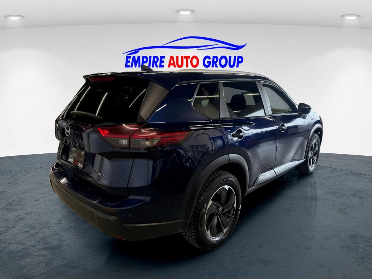 2024 Nissan Rogue SV Photo