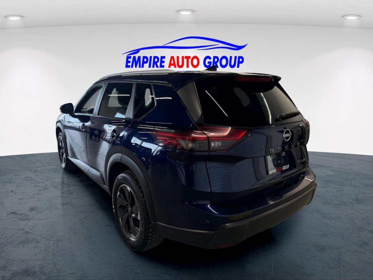 2024 Nissan Rogue SV Photo