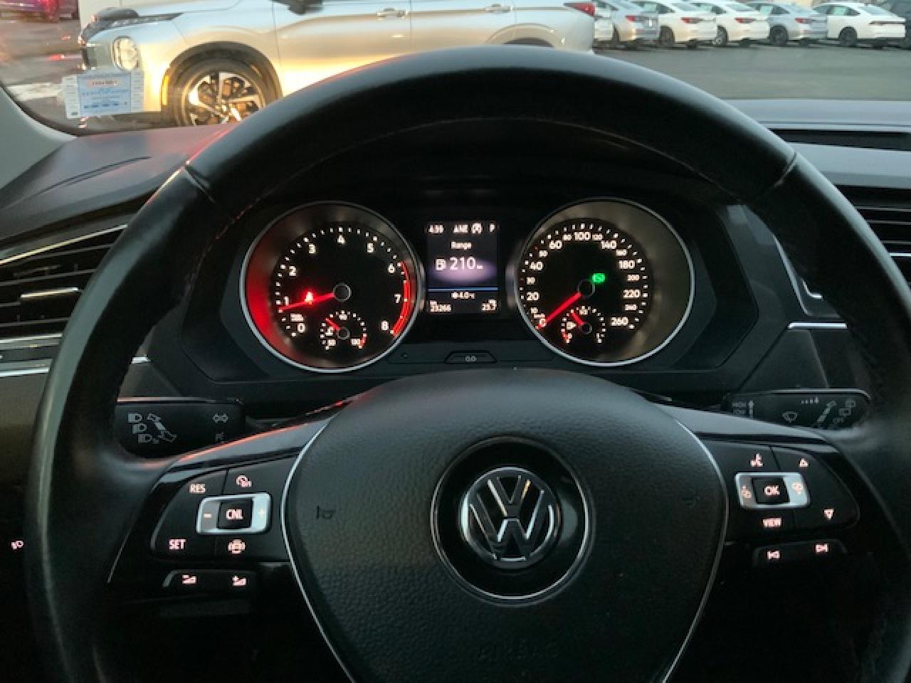 2019 Volkswagen Tiguan COMFORTLINE Photo1