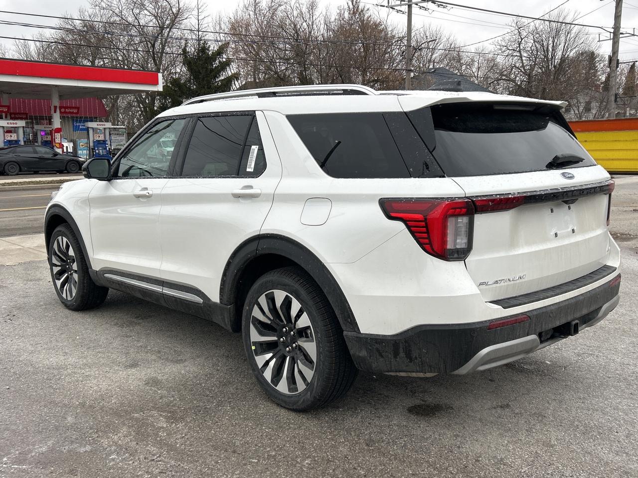 2026 Ford Explorer Platinum 4WD Photo