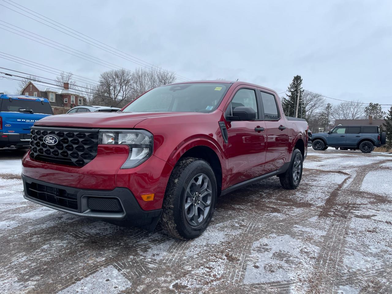 2026 Ford Maverick XLT Photo2