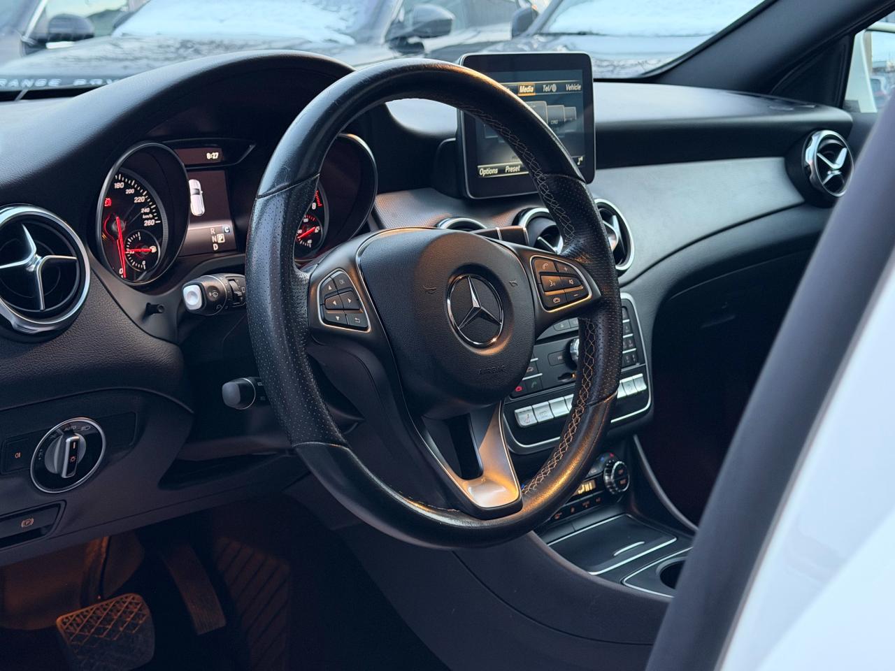 2018 Mercedes-Benz GLA GLA 250 AMG|NAVI|BACKUP|SUNROOF Photo