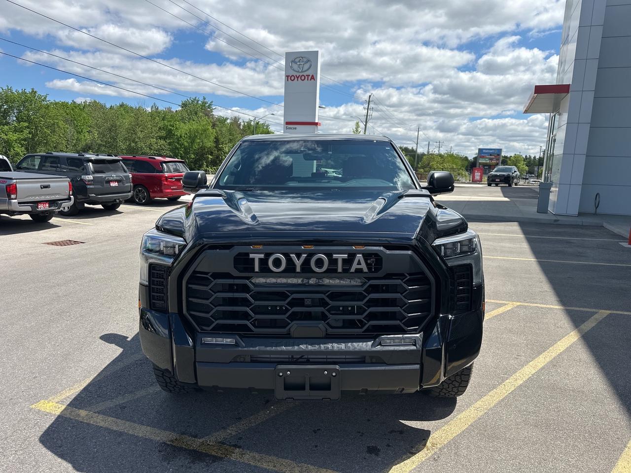 2026 Toyota Tundra LIMITED HYBRID Photo