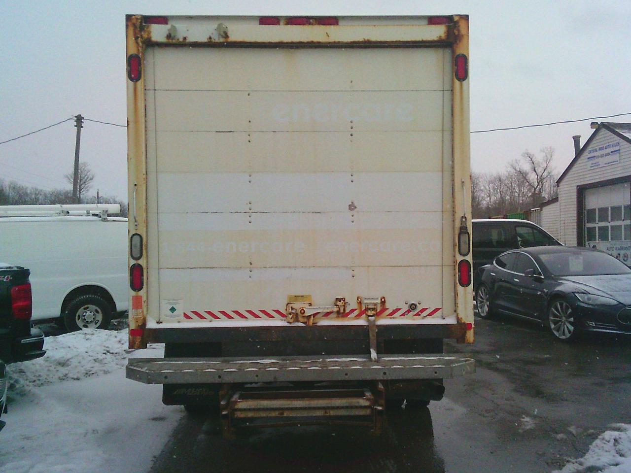 2013 Chevrolet Express Commercial Cutaway 4500 159  WB Photo2