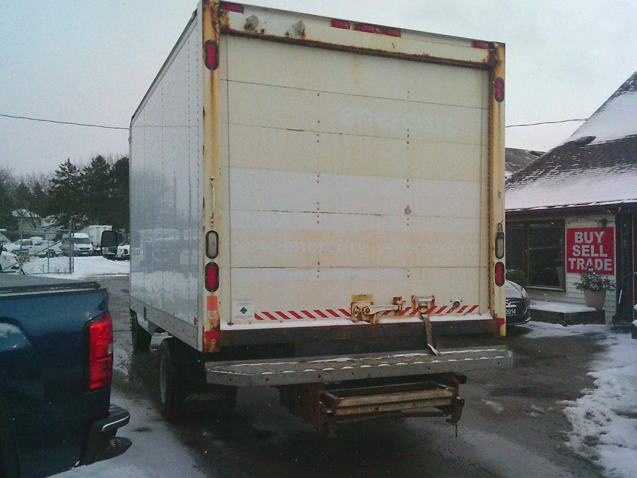 2013 Chevrolet Express Commercial Cutaway 4500 159  WB Photo4