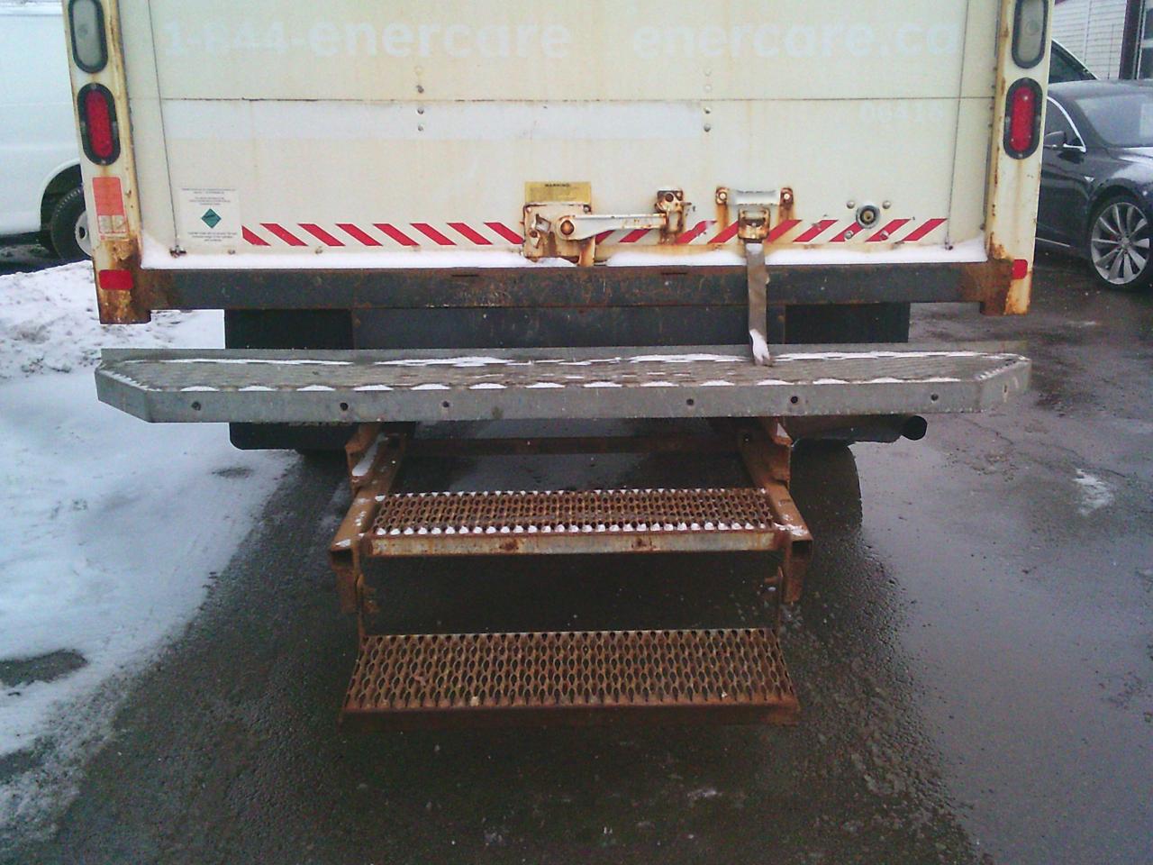 2013 Chevrolet Express Commercial Cutaway 4500 159  WB Photo