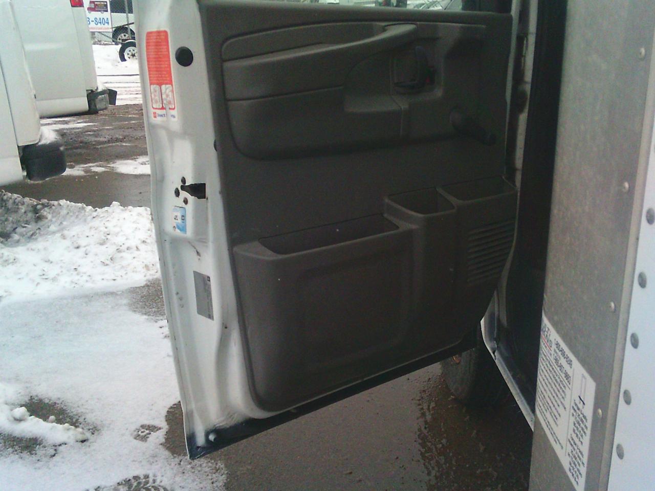 2013 Chevrolet Express Commercial Cutaway 4500 159  WB Photo