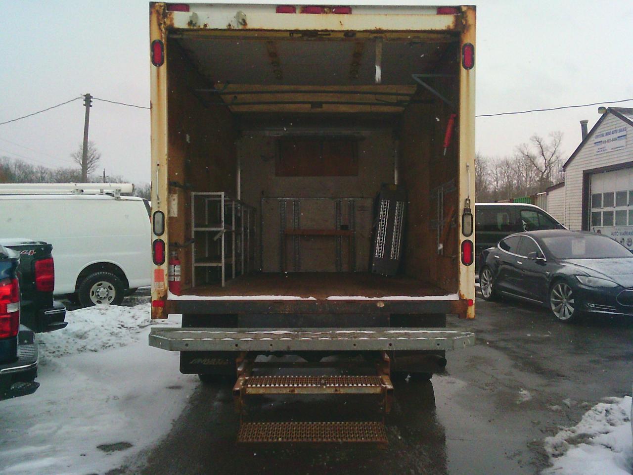 2013 Chevrolet Express Commercial Cutaway 4500 159  WB Photo