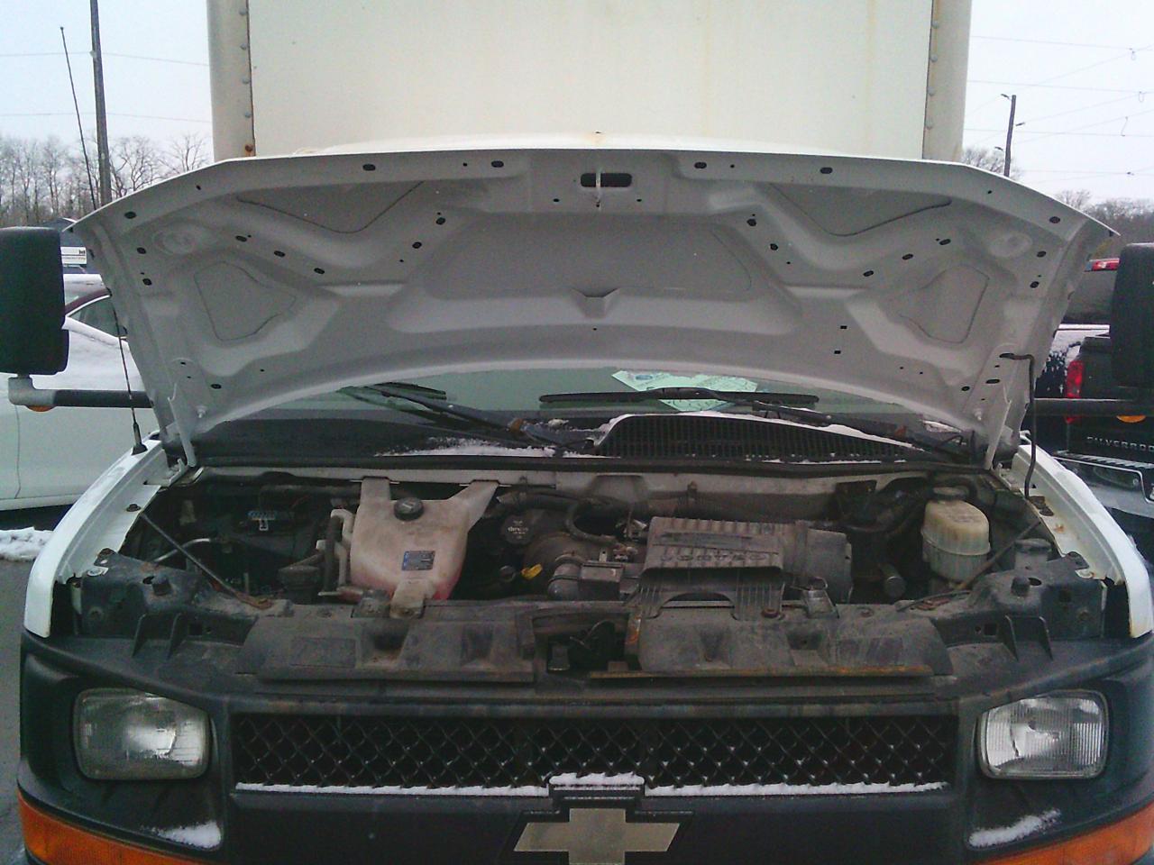 2013 Chevrolet Express Commercial Cutaway 4500 159  WB Photo