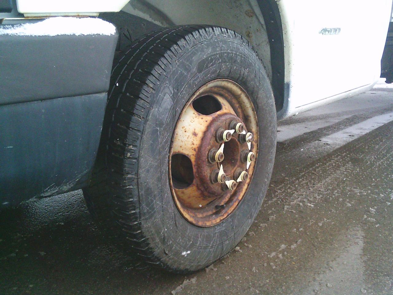 2013 Chevrolet Express Commercial Cutaway 4500 159  WB Photo