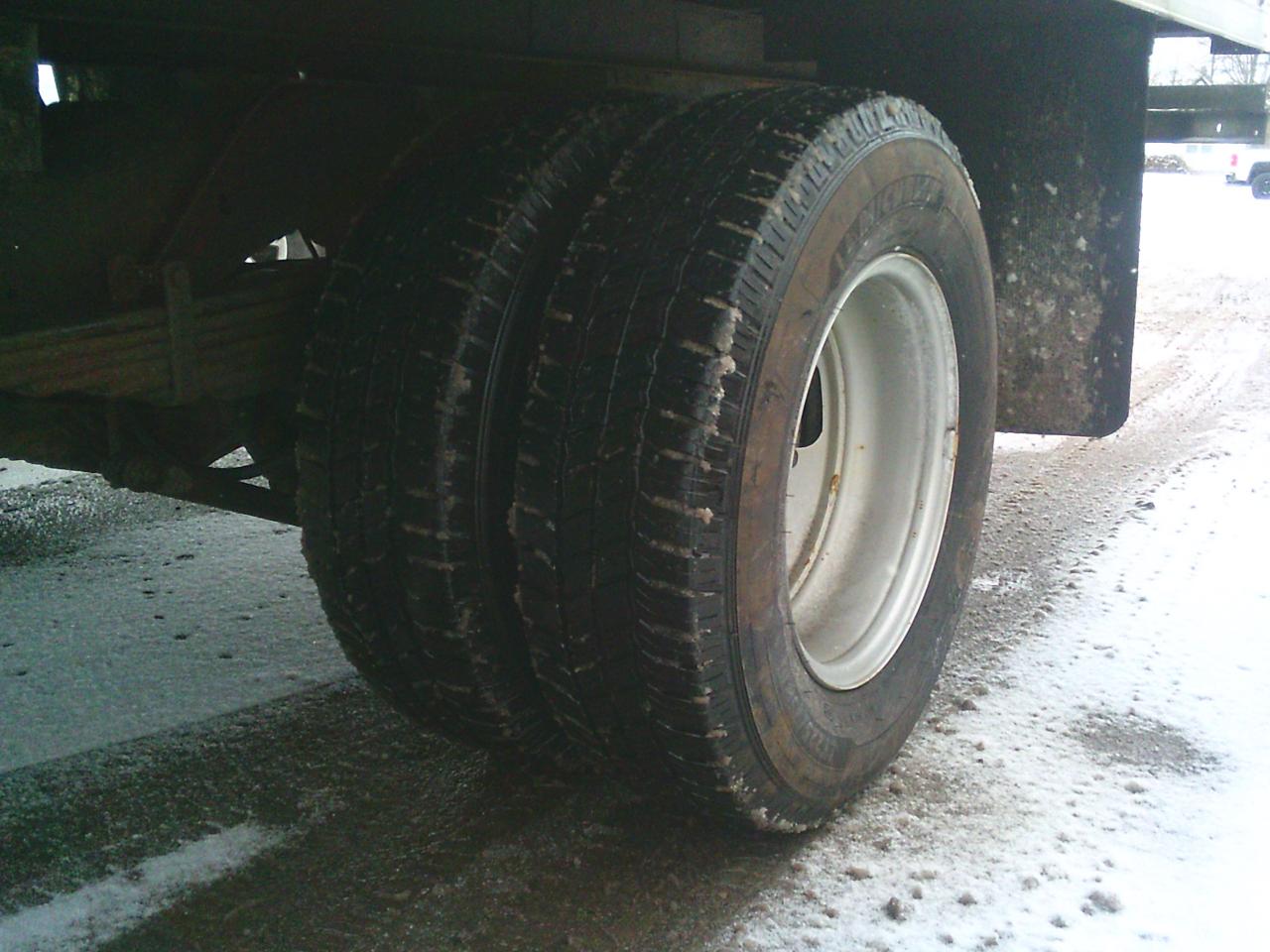 2013 Chevrolet Express Commercial Cutaway 4500 159  WB Photo