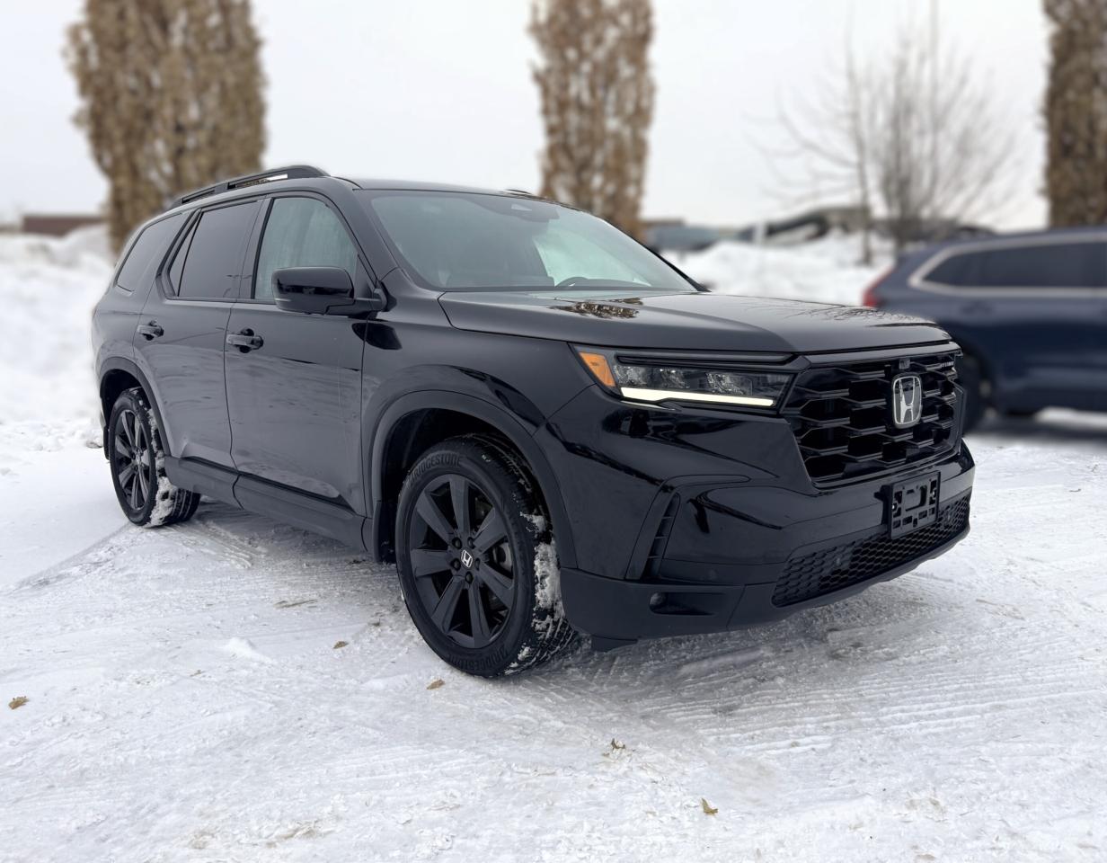 2025 Honda Pilot Black Edition AWD | NAVIGATION | REMOTE START | Photo2
