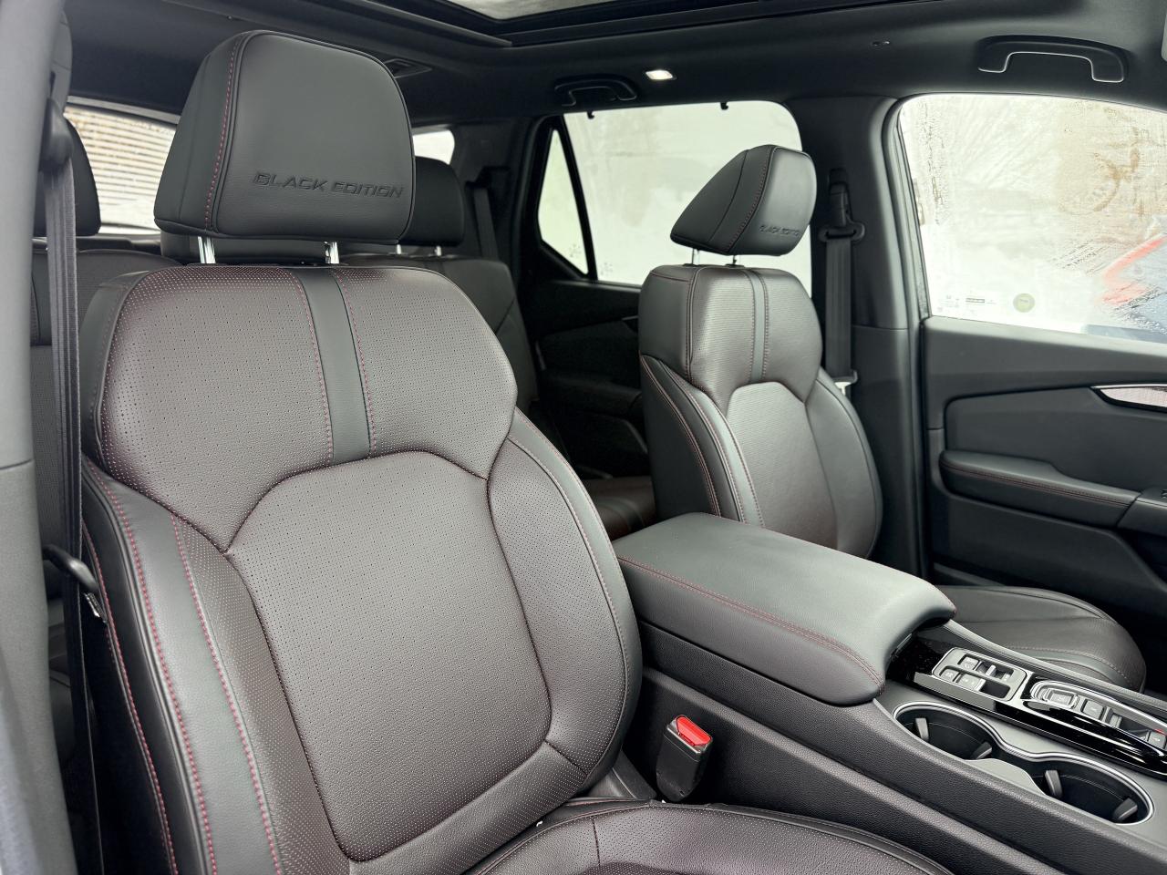 2025 Honda Pilot Black Edition AWD | NAVIGATION | REMOTE START | Photo