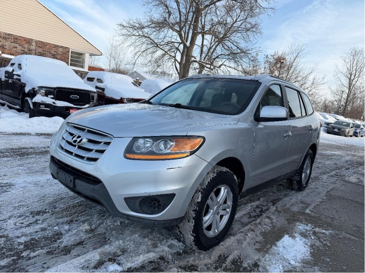 2011 Hyundai Santa Fe Low Mileage, Very Well Maintained, Drives Great !! Photo2