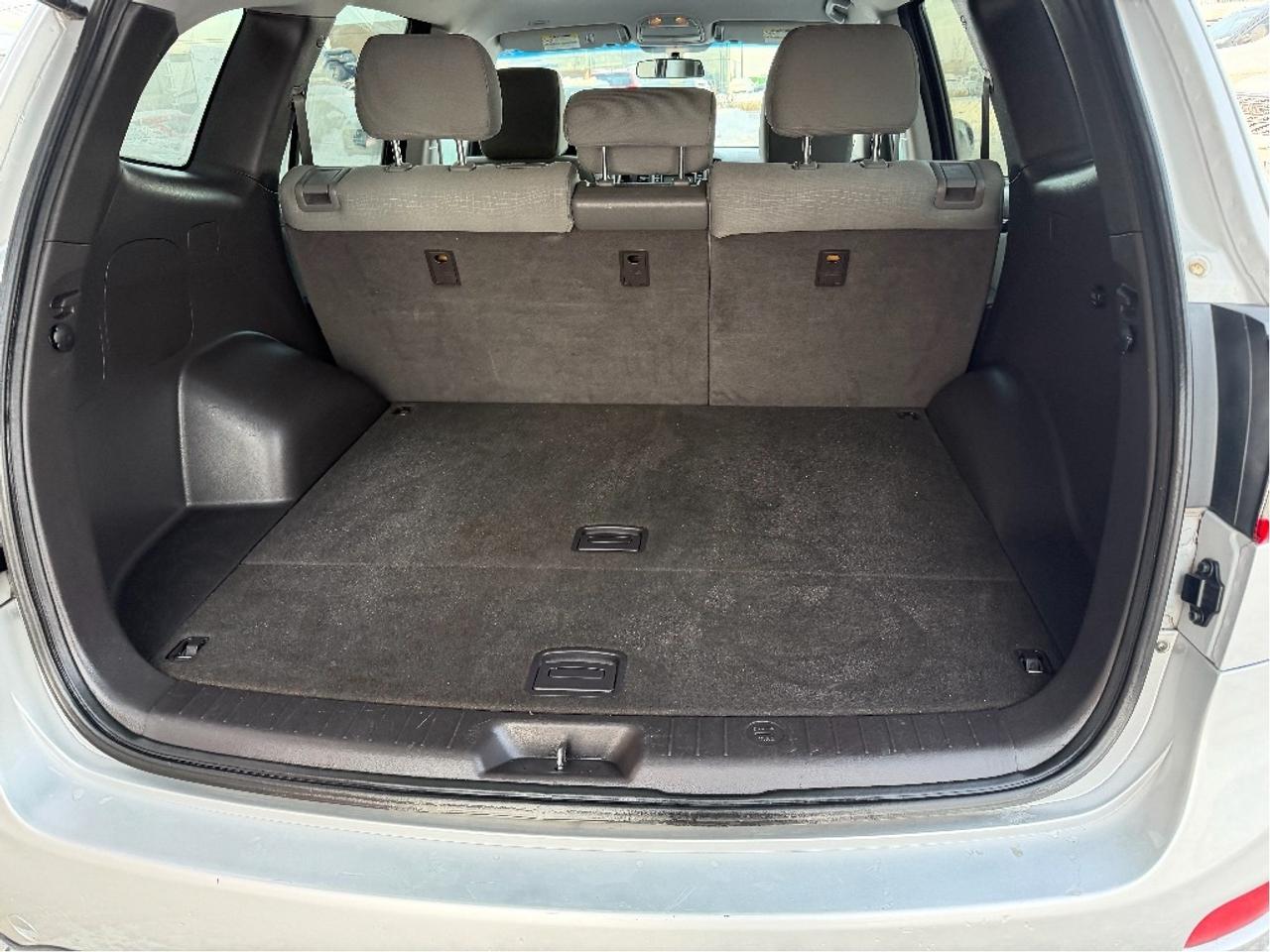 2011 Hyundai Santa Fe Low Mileage, Very Well Maintained, Drives Great !! Photo