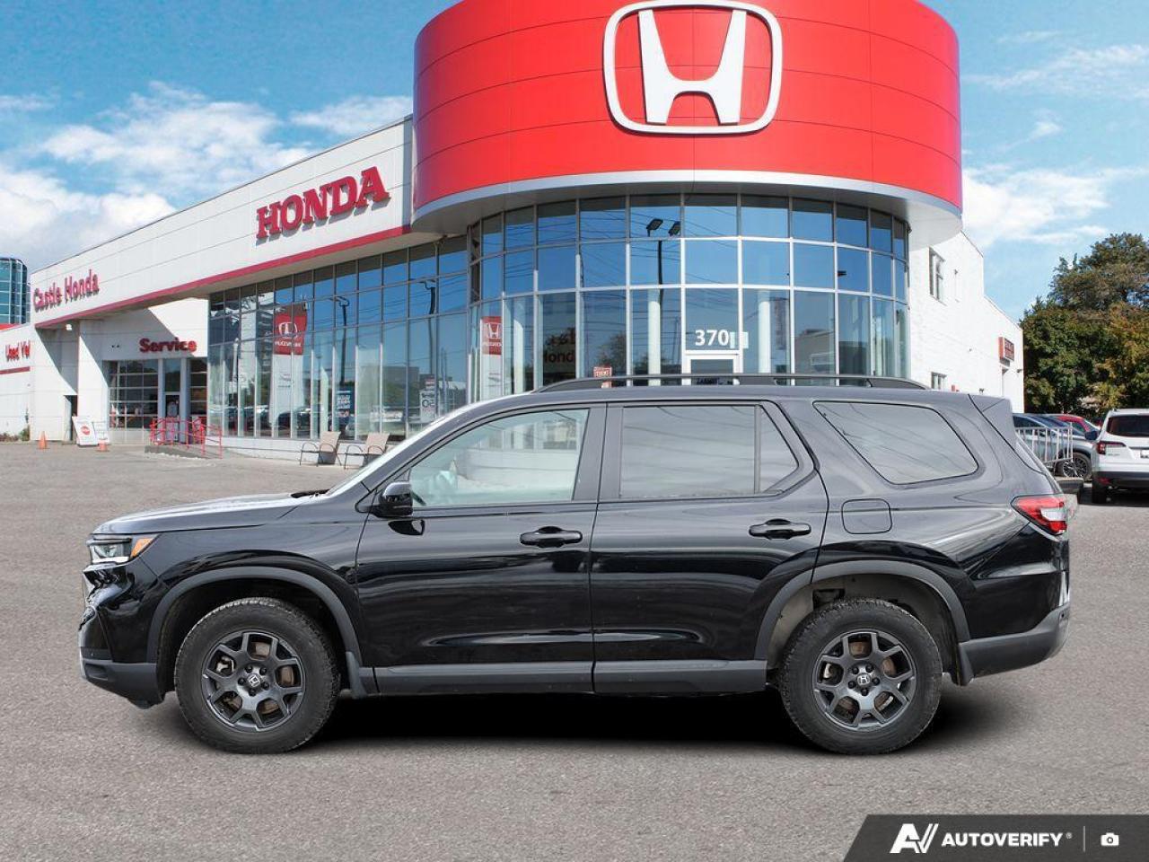 2023 Honda Pilot  Photo2