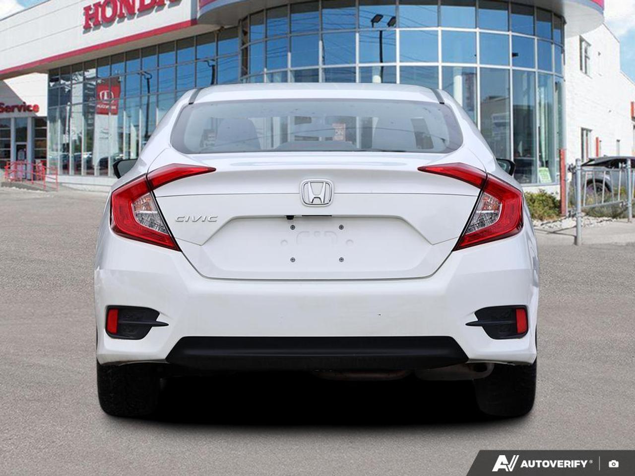 2018 Honda Civic SEDAN Photo