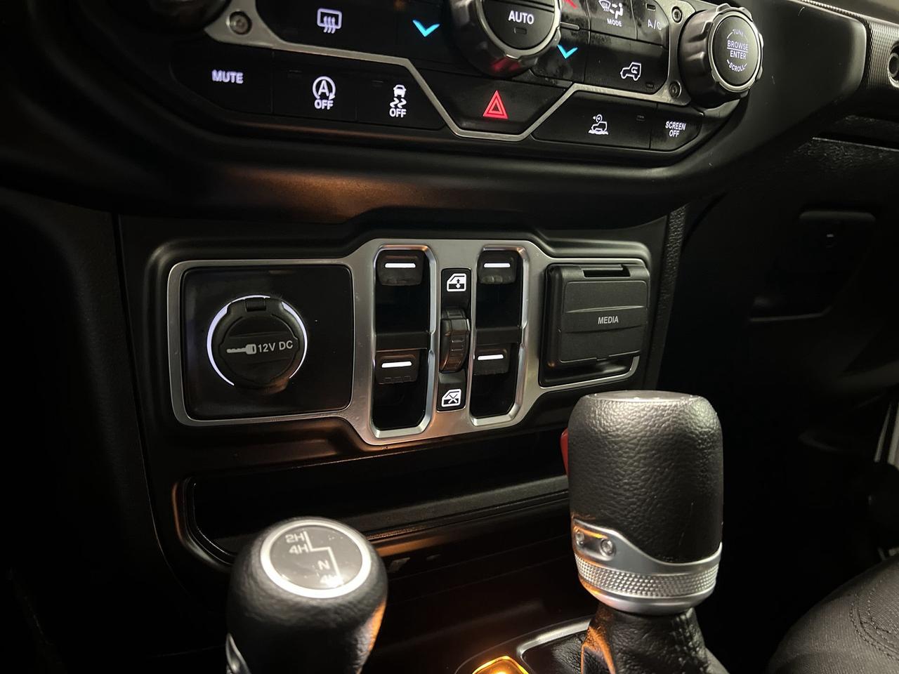2022 Jeep Wrangler Unlimited 4X4 | HARD TOP | CARPLAY | REMOTE START Photo