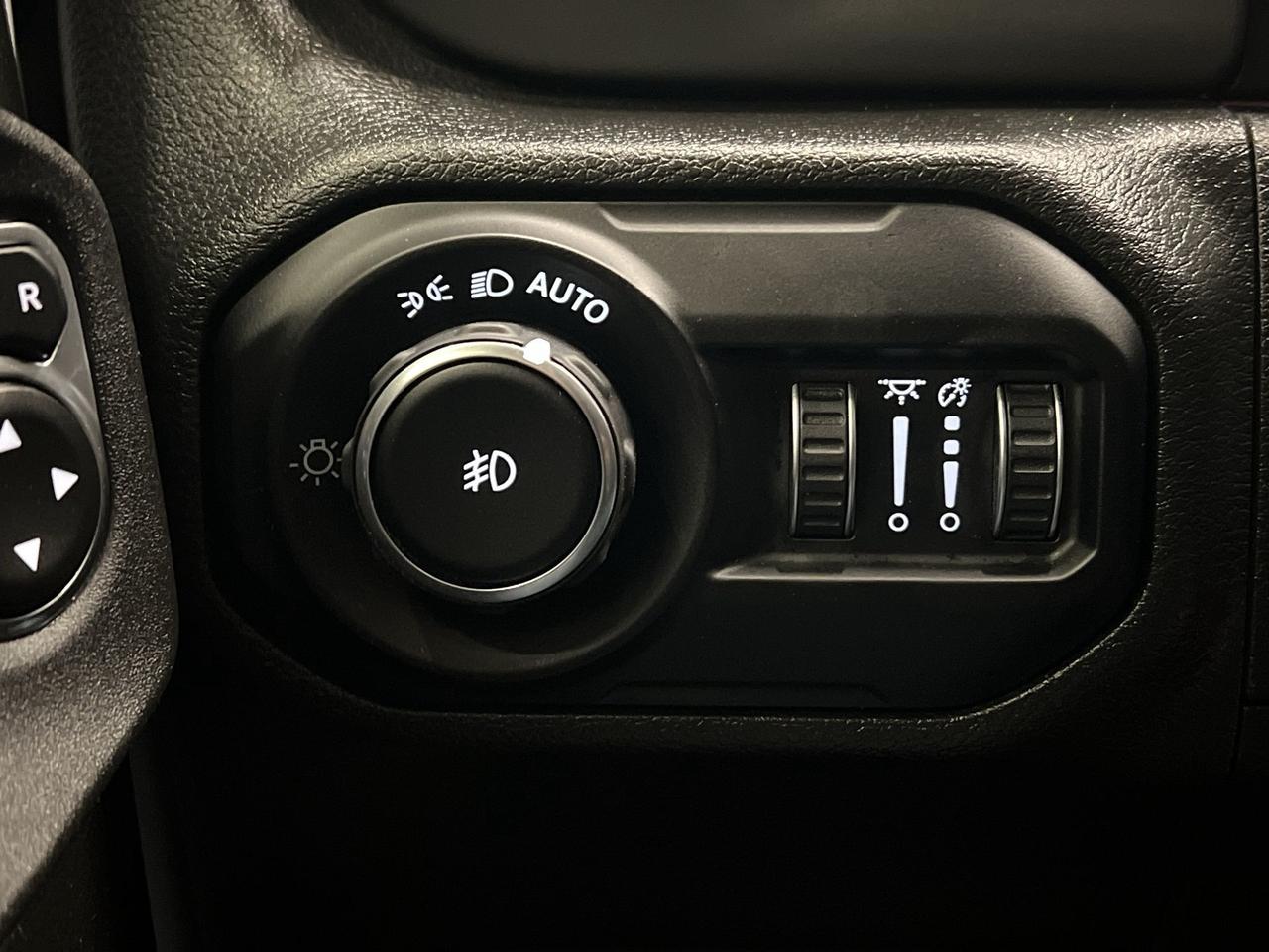 2022 Jeep Wrangler Unlimited 4X4 | HARD TOP | CARPLAY | REMOTE START Photo