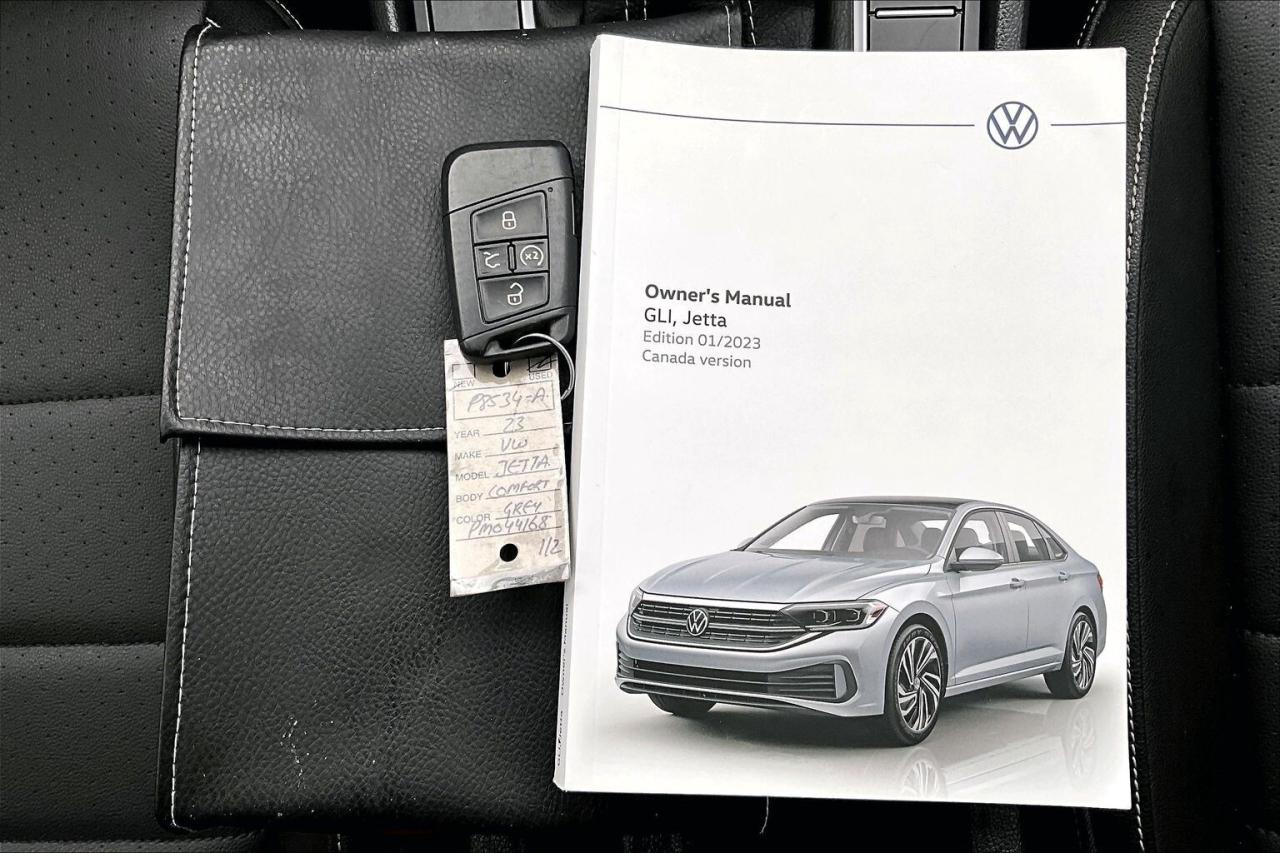 2023 Volkswagen Jetta Comfortline Sport | Heated Leather | Sunroof | FWD Photo